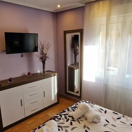 Апартаменты La Cueva De Gonza - 5 Pax - Wifi - Vut-4092-as *